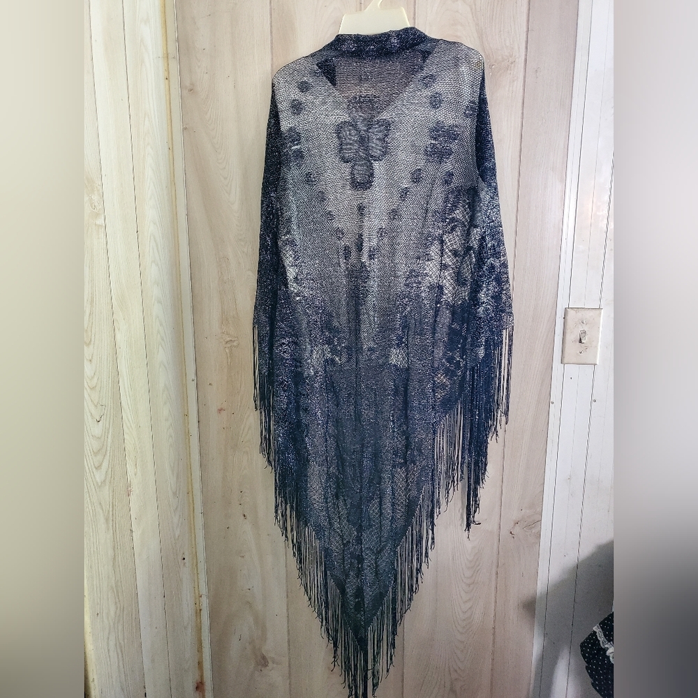 Vintage AXIOM 80s Darmatic Net Sparkling Thread Piano Shawl Black and Silver - Picture 3 of 7